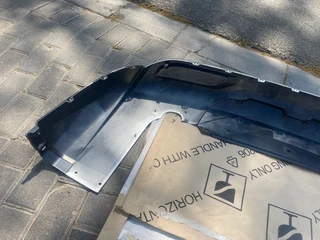 2024 MITSUBISHI OUTLANDER REAR BUMPER SPOILER FOR SALE. IN PRISTINE CONDITION