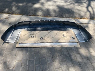 2024 MITSUBISHI OUTLANDER REAR BUMPER SPOILER FOR SALE. IN PRISTINE CONDITION