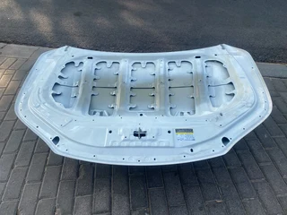 2024 TOYOTA HILUX GD-6 BONNET HOOD FOR SALE. IN EXCELLENT CONDITION