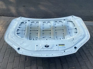 2024 TOYOTA HILUX GD-6 BONNET HOOD FOR SALE. IN EXCELLENT CONDITION
