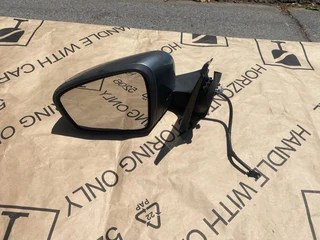 2024 Renault Kwid Electronic Door Mirror Left Side For Sale. In Pristine Condition