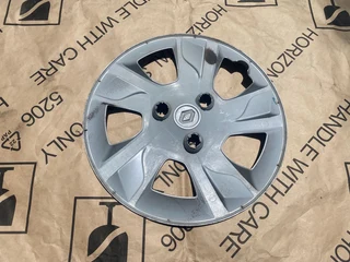 2024 RENAULT KWID WHEEL CAP FOR SALE. IN PRISTINE CONDITION