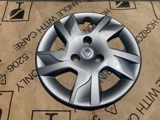 2024 Renault Kwid Wheel Cap For Sale. In Pristine Condition