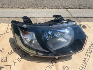 2022 Mahindra Kuv100 Headlight Right Side For Sale. In Excellent Condition