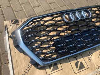 2024 AUDI Q3 S-LINE RADIATOR GRILLE FOR SALE. IN EXCELLENT CONDITION
