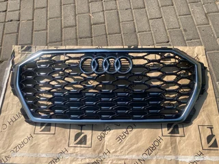 2024 Audi Q3 S-line Radiator Grille For Sale. In Excellent Condition