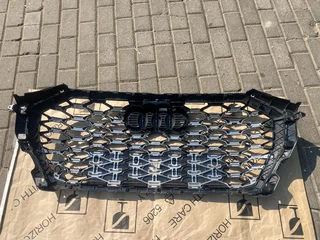 2024 AUDI Q3 S-LINE RADIATOR GRILLE FOR SALE. IN EXCELLENT CONDITION