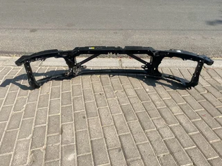 2017 LAND ROVER DISCOVERY 4 RADIATOR CRADLE FOR SALE. IN PRISTINE CONDITION