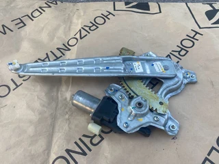 2024 SUZUKI SWIFT RIGHT REAR WINDOW MECHANISM FOR SALE. IN PRISTINE CONDITION