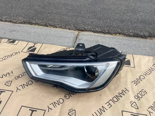 2016 AUDI A3 XENON HEADLIGHT LEFT SIDE FOR SALE. IN PRISTINE CONDITION