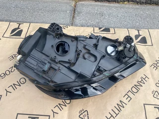 2016 AUDI A3 XENON HEADLIGHT LEFT SIDE FOR SALE. IN PRISTINE CONDITION