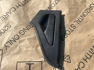 2024 Suzuki Swift Right Rear Outer Door Handle For Sale. In Pristine Condition