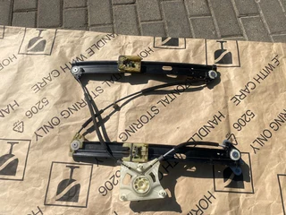 2022 Vw Polo 8 Left Front Window Mechanism For Sale. In Pristine Condition