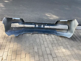 2017 TOYOTA LAND CRUISER 200 VX FRONT BUMPER FOR SALE. IN EXCELLENT CONDITION