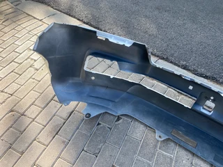 2017 TOYOTA LAND CRUISER 200 VX FRONT BUMPER FOR SALE. IN EXCELLENT CONDITION