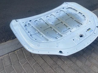 2024 TOYOTA HILUX GD-6 BONNET HOOD FOR SALE. IN EXCELLENT CONDITION