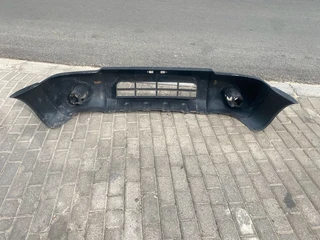 2020 NISSAN NP300 HARDBODY FRONT BUMPER FOR SALE. IN EXCELLENT CONDITION