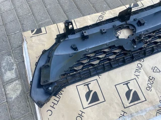 2024 TOYOTA COROLLA CROSS XS MAIN BUMPER GRILLE FOR SALE. IN PRISTINE CONDITION