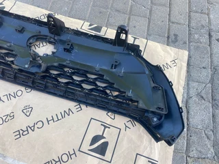 2024 TOYOTA COROLLA CROSS XS MAIN BUMPER GRILLE FOR SALE. IN PRISTINE CONDITION