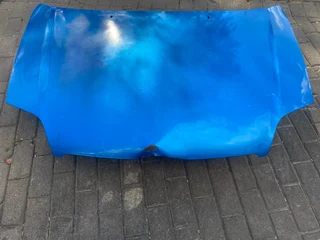 2006 Toyota Corolla Runx Shape Bonnet Hood For Sale. In Excellent Condition