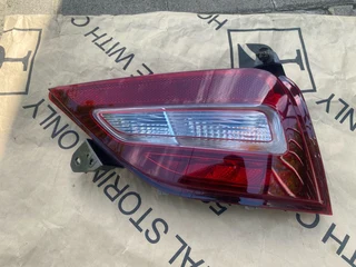 2019 Hyundai Santa Fe Rear Bumper Foglight Right Side For Sale. In Excellent Condition