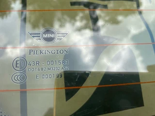 2017 MINI COUNTRYMAN COOPER REAR WINDSCREEN FOR SALE. IN PRISTINE CONDITION