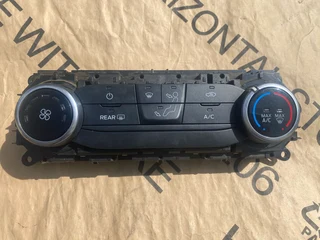 2019 Ford Ecosport Ac Heater Climate Control Unit For Sale. In Pristine Condition