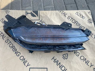 2025 TOYOTA URBAN CRUISER FULL LED HEADLIGHT RIGHT SIDE FOR SALE. IN PRISTINE CONDITION