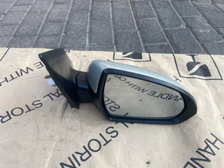 2019 Hyundai Elantra Electronic Auto-fold Door Mirror Right Side For Sale. In Pristine Condition