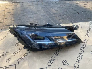 2020 AUDI TT LED MATRIX HEADLIGHT RIGHT SIDE FOR SALE. IN EXCELLENT CONDITION