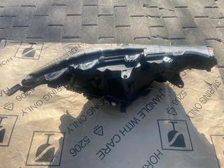 2024 TOYOTA RAV4 FULL LED HEADLIGHT LEFT SIDE FOR SALE. IN EXCELLENT CONDITION