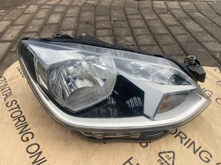 2019 VW UP LED HEADLIGHT RIGHT SIDE FOR SALE. IN EXCELLENT CONDITION