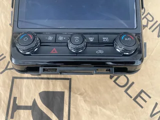 2024 FORD RANGER RAPTOR T9 RADIO/MULTI DISPLAY NAVIGATION SYSTEM FOR SALE. IN PRISTINE CONDITION