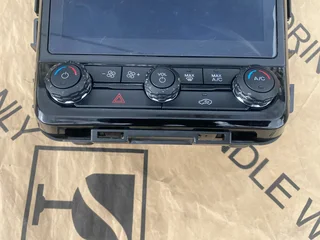 2024 FORD RANGER RAPTOR T9 RADIO/MULTI DISPLAY NAVIGATION SYSTEM FOR SALE. IN PRISTINE CONDITION