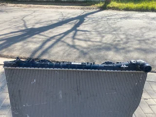 2020 Land Rover Discovery 5 L462 Radiator For Sale. In Excellent Condition