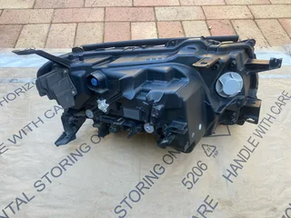 2023 TOYOTA LAND CRUISER 300 FULL LED HEADLIGHT LEFT SIDE FOR SALE. IN PRISTINE CONDITION
