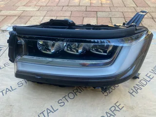 2023 TOYOTA LAND CRUISER 300 FULL LED HEADLIGHT LEFT SIDE FOR SALE. IN PRISTINE CONDITION
