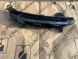 2023 OMODA C5 LED HEADLIGHT RIGHT SIDE FOR SALE. IN PRISTINE CONDITION