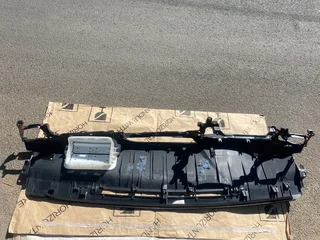 2017 TOYOTA HILUX GD-6 DASHBOARD FOR SALE. IN EXCELLENT CONDITION