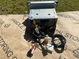 2018 TOYOTA HILUX GD-6 TOUCH SCREEN RADIO FOR SALE. IN PRISTINE CONDITION