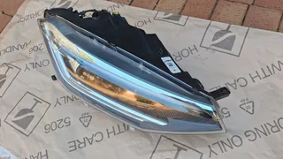 2024 VW TAIGO IQ LED HEADLIGHT RIGHT SIDE FOR SALE. IN EXCELLENT CONDITION
