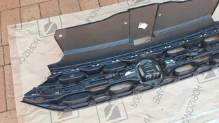 2024 VW T-ROC R-LINE RADIATOR GRILLE FOR SALE. IN PRISTINE CONDITION