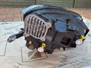 2024 VW TAIGO IQ LED HEADLIGHT LEFT SIDE FOR SALE. IN EXCELLENT CONDITION