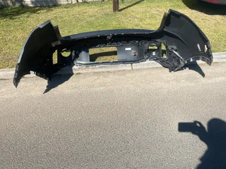 2019 JAGUAR F-PACE R-SPORT REAR BUMPER FOR SALE. IN PRISTINE CONDITION