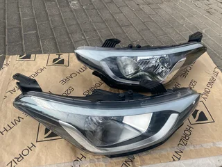 2019 HYUNDAI I20 GRAND HEADLIGHTS FOR SALE. IN PRISTINE CONDITION