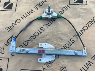 2024 RENAULT TRIBER LEFT REAR MANUAL WINDOW MECHANISM FOR SALE. IN PRISTINE CONDITION