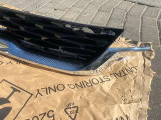 2020 KIA SELTOS GT-LINE RADIATOR GRILLE FOR SALE. IN PRISTINE CONDITION