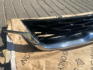 2020 KIA SELTOS GT-LINE RADIATOR GRILLE FOR SALE. IN PRISTINE CONDITION