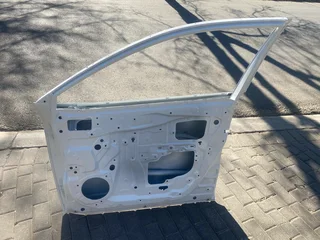 2025 TOYOTA COROLLA CROSS RIGHT FRONT DOOR SHELL FOR SALE. IN EXCELLENT CONDITION