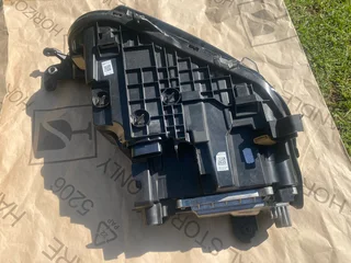 2023 VW T-ROC IQ LED HEADLIGHT LEFT SIDE FOR SALE. IN EXCELLENT CONDITION